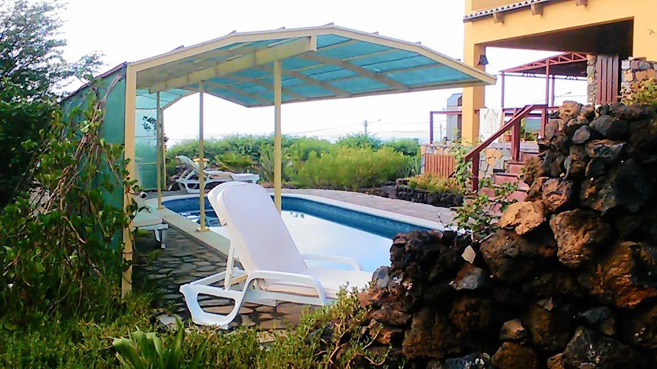 Coin de Paradis Villa Porto Novo Vakantiehuis